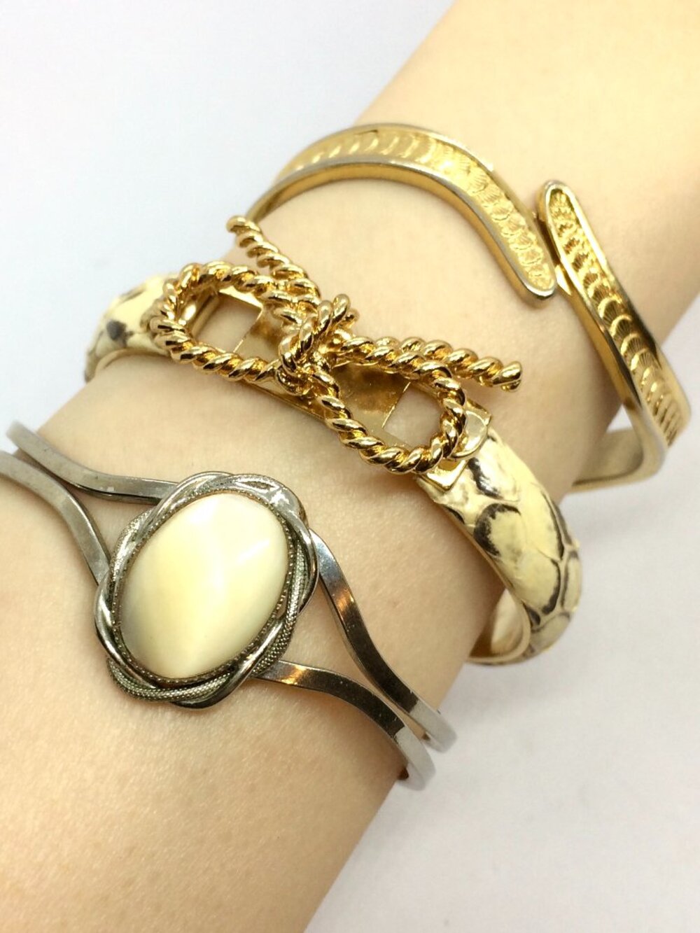 VINTAGE BRACELET LOT Monet Rachel Leigh MCM Clamper Cuff Gold Silver Tone